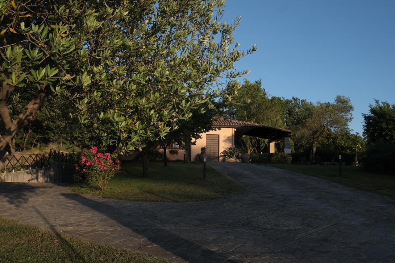 Casa Vacanze Colonnata Gubbio Eksteriør billede