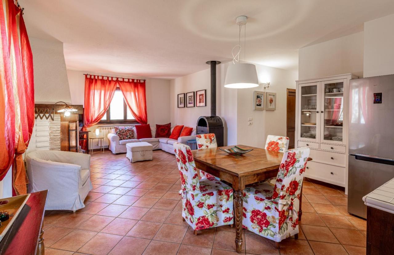 Casa Vacanze Colonnata Gubbio Eksteriør billede